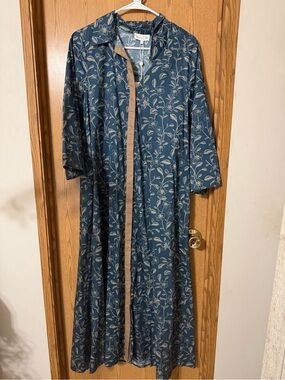 NWT Entro Blue Floral Midi Dress Size Small Long Sleeve Modest Boutique